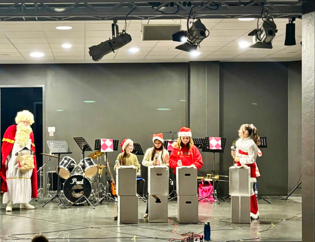 Fotos: Mini-Musical "Deutschland sucht den Weihnachtsmann"
