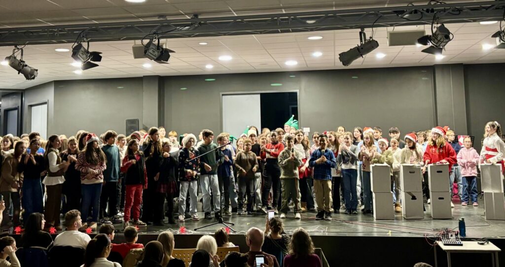 Fotos: Mini-Musical "Deutschland sucht den Weihnachtsmann"